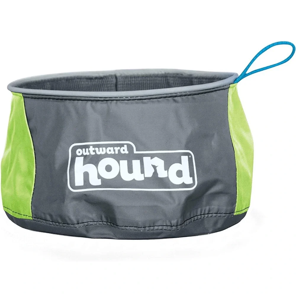 Portable dog bowl and pet food scoop